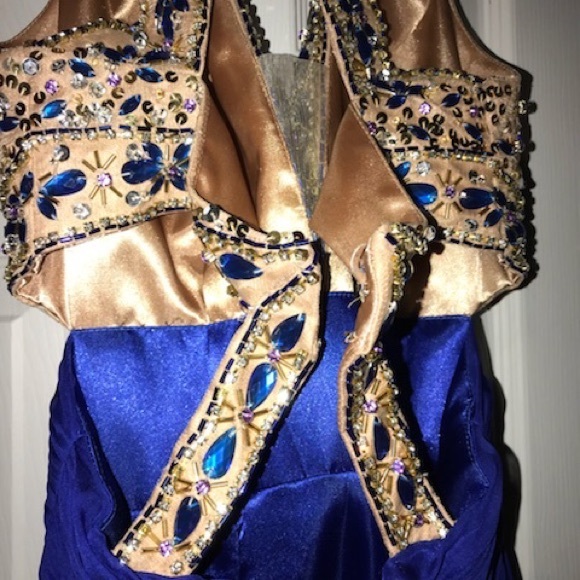 Gorgeous Prom Dress - Picture 3 of 7